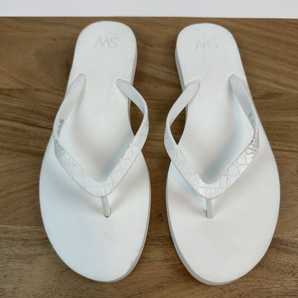 New Womens Stuart Weitzman White Embossed Flip Flops Thong Sandals Size 11 B